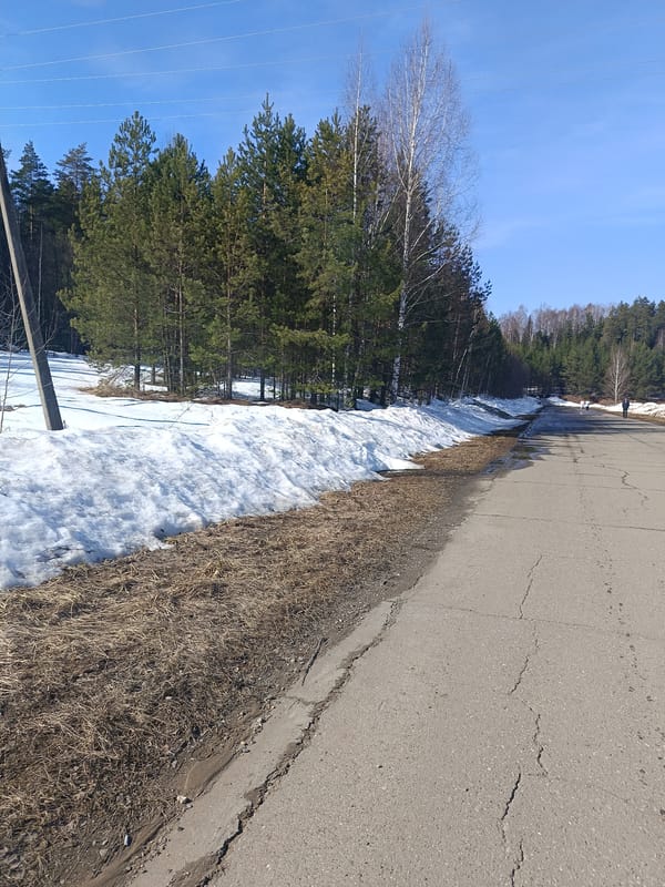 Winter scenes documented in Chaikovsky, Russia during spring transition
