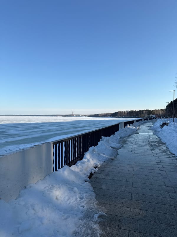 Winter scenes documented along Kama River in Chaikovsky, Russia