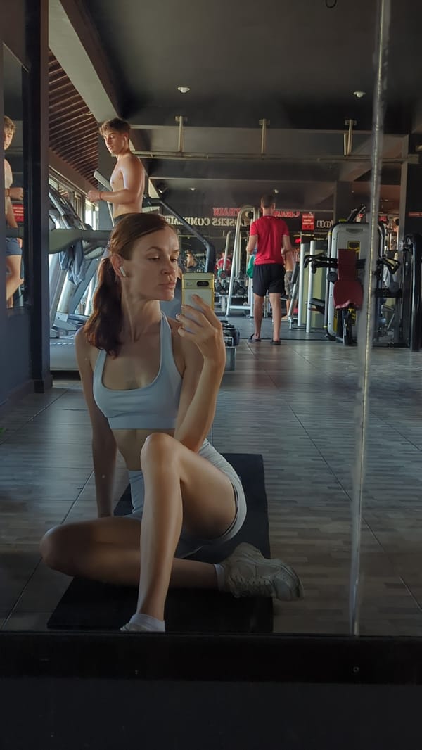 Early morning gym session captured in Pererenan, Bali