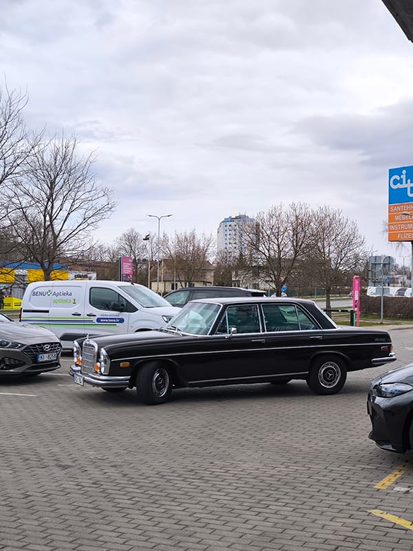 Everyday street scenes documented in Riga on cloudy afternoon
