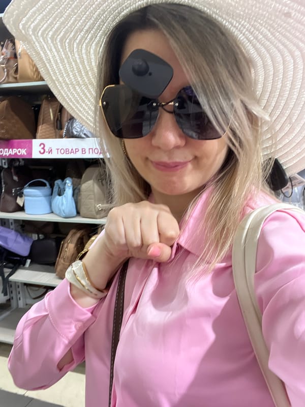 Shopping spree across Sochi stores with selfies and browsing