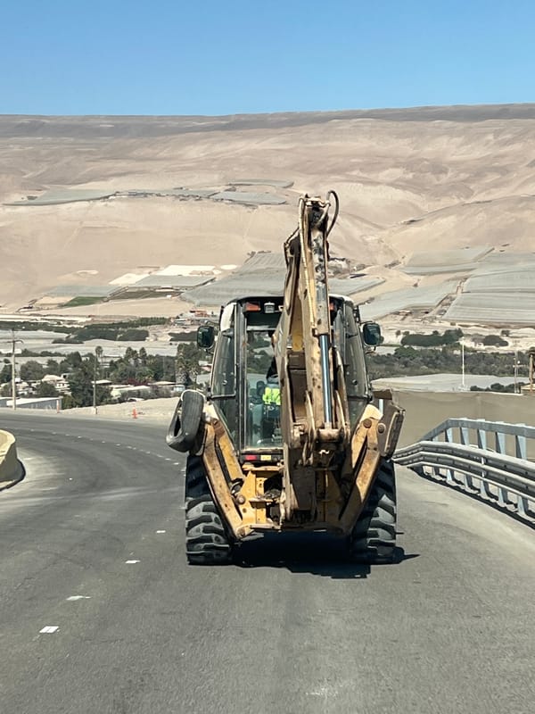 Pan-American Highway repainted red in Arica construction project