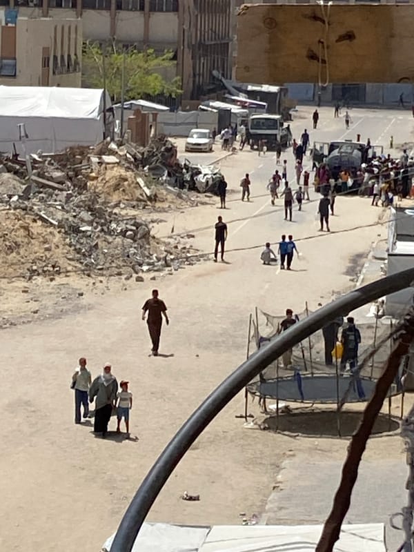 Khan Yunis residents struggle with water access amid urban damage