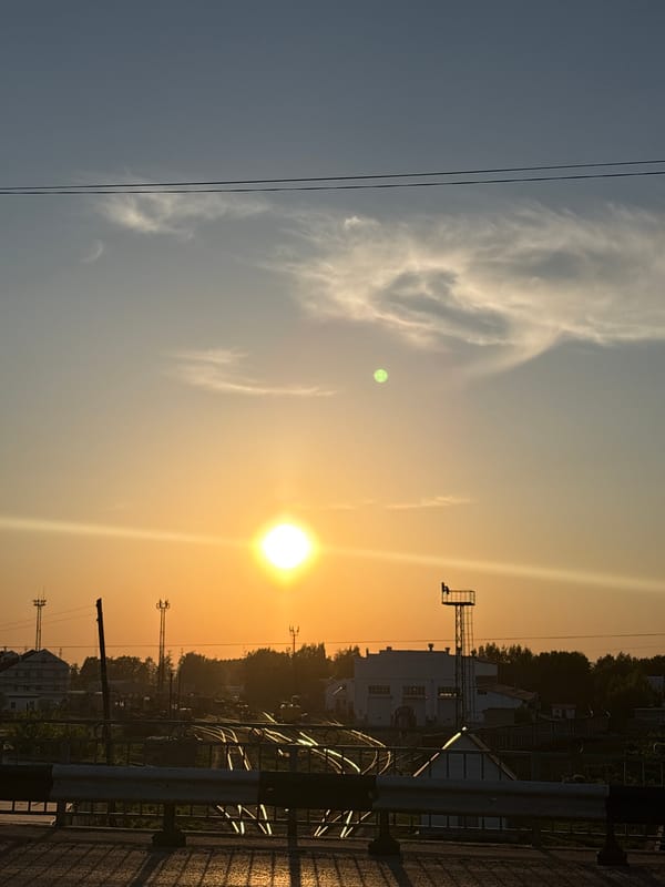 Spring afternoon life documented across Chaikovsky, Russia