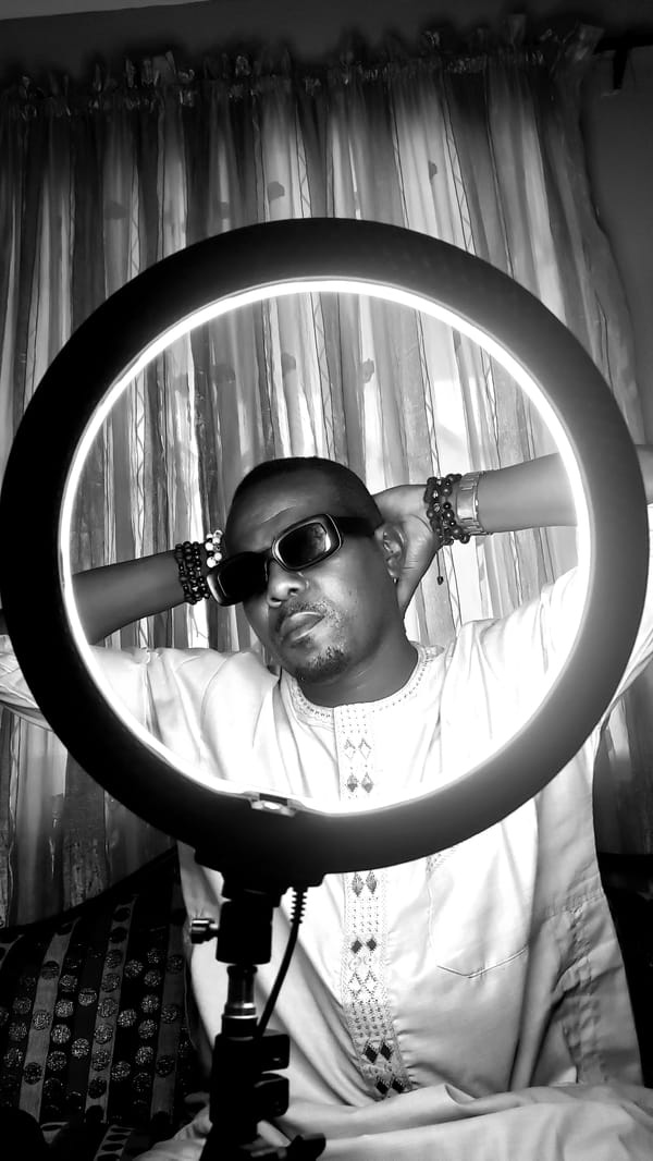 Man poses for ring light photo session in Narayi
