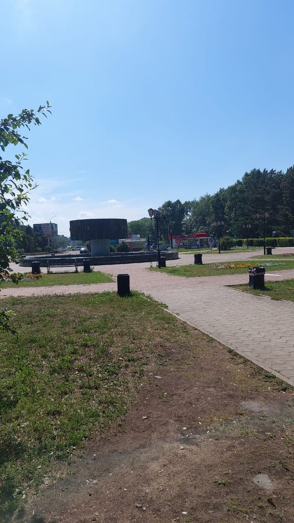 Exploring Komsomolsk-on-Amur: parks, monuments, and a steam locomotive