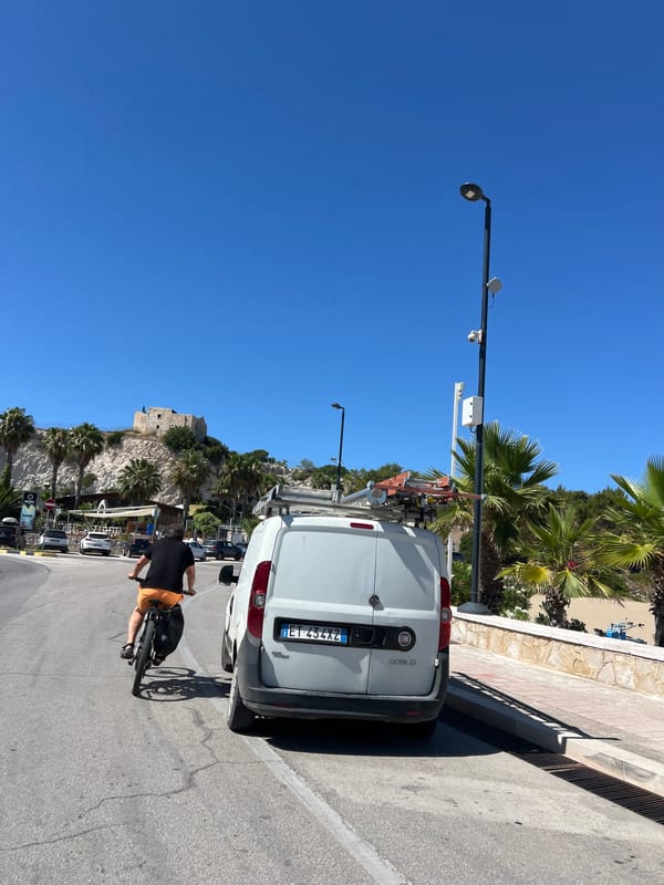 Sunny afternoon on Vieste's Adriatic coastal road