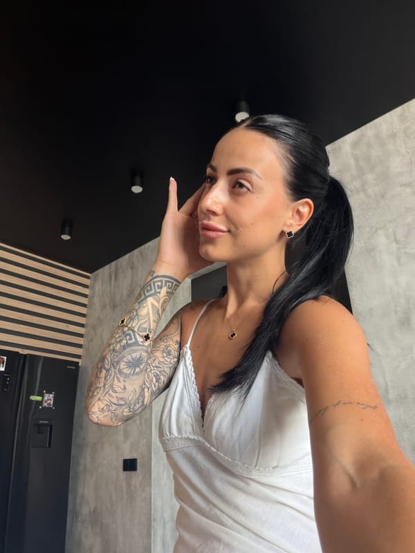 Woman documents morning routine through selfies and casual moments