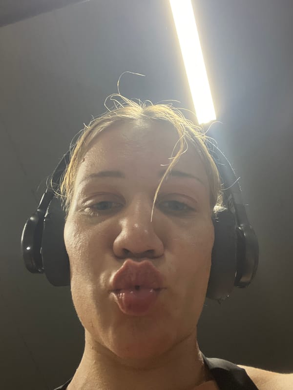 Gym session selfies and workout shots in Altötting