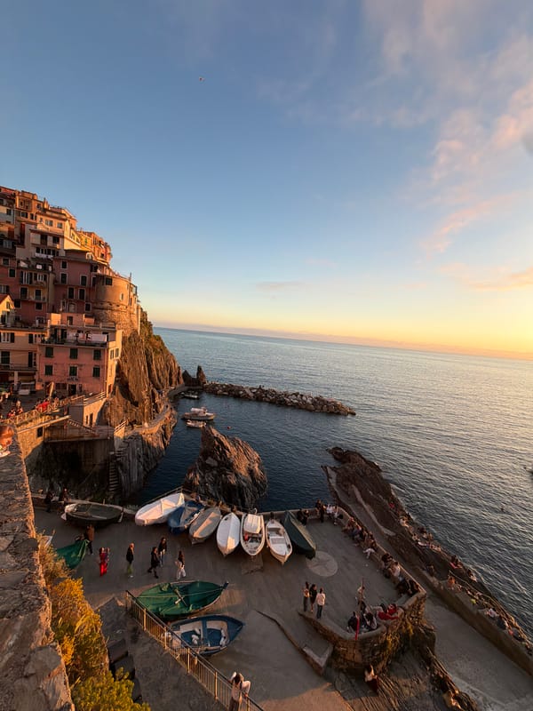 Coastal scenery observed in Manarola, Italy