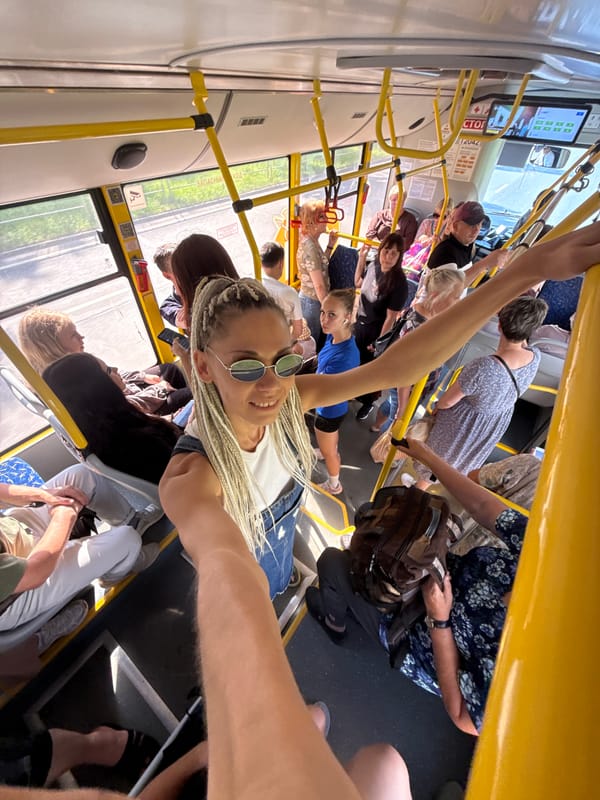Bus selfies and street scenes from a summer day in Rusanovo
