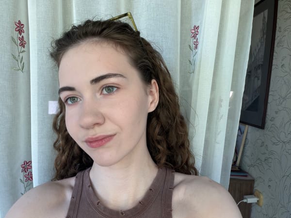 Quick home selfie session in Zavodoukovsk, Russia