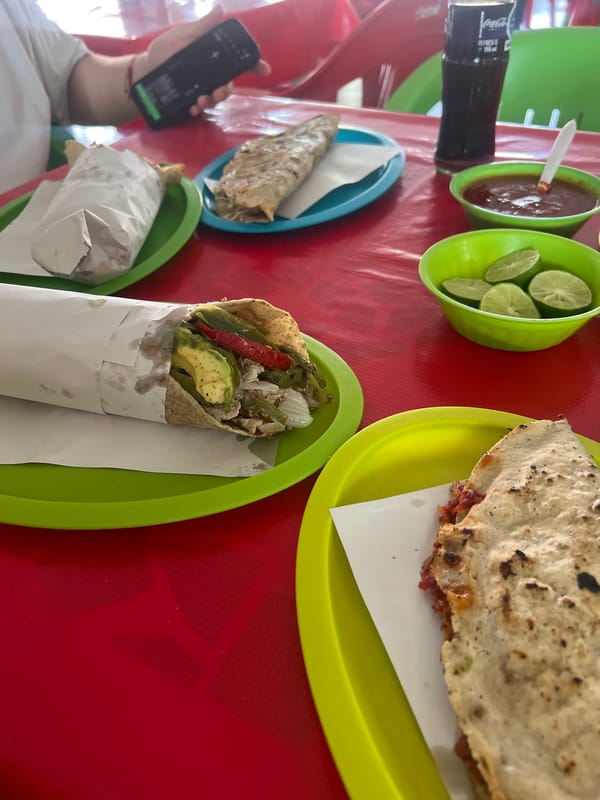 Diner photographs meal at restaurant in San Pedro Cholula