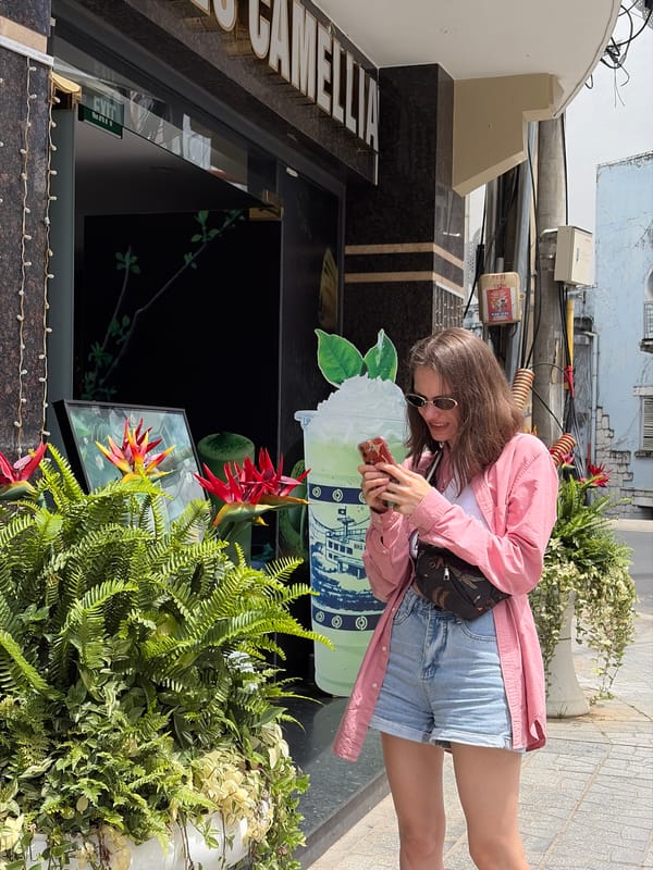 Early morning street life documented across Da Lat districts
