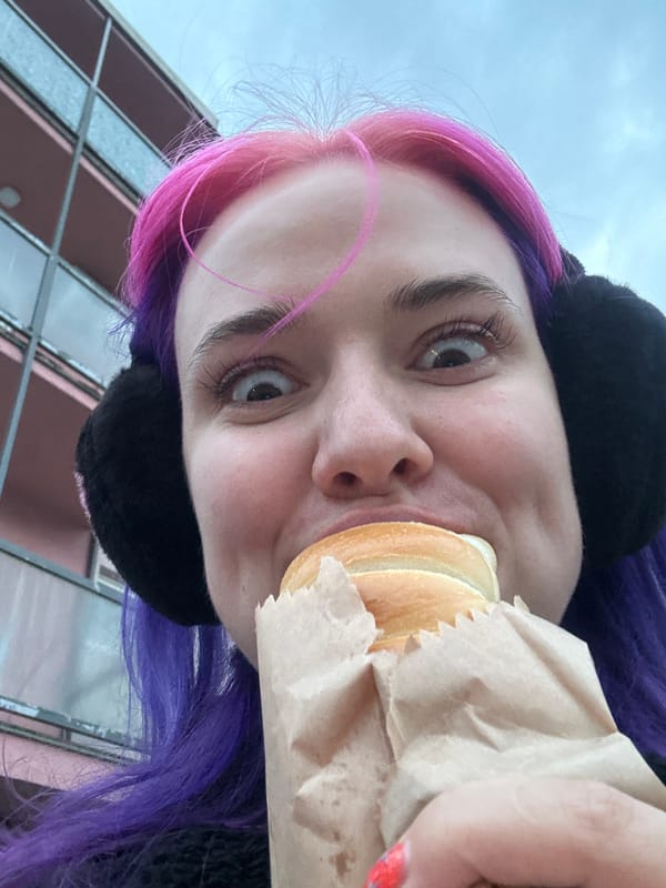 Spring blooms and daily life captured across Zagreb