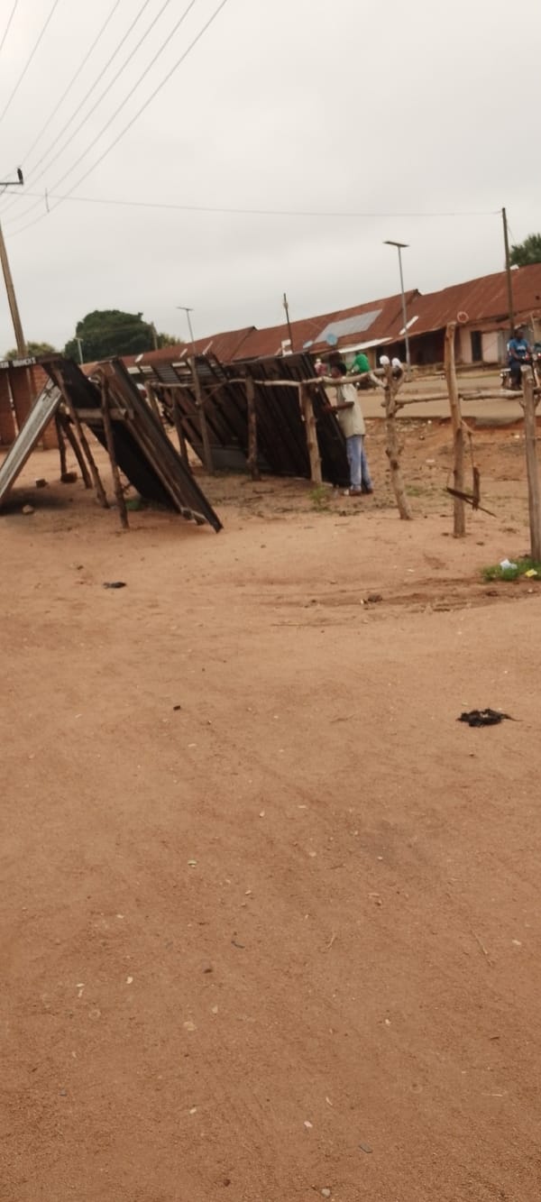 Morning street life along Gboko's dusty market roads