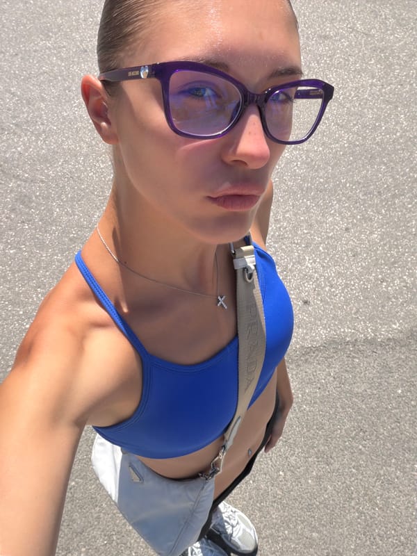 Beach day selfies and coastal promenade scenes on a clear morning