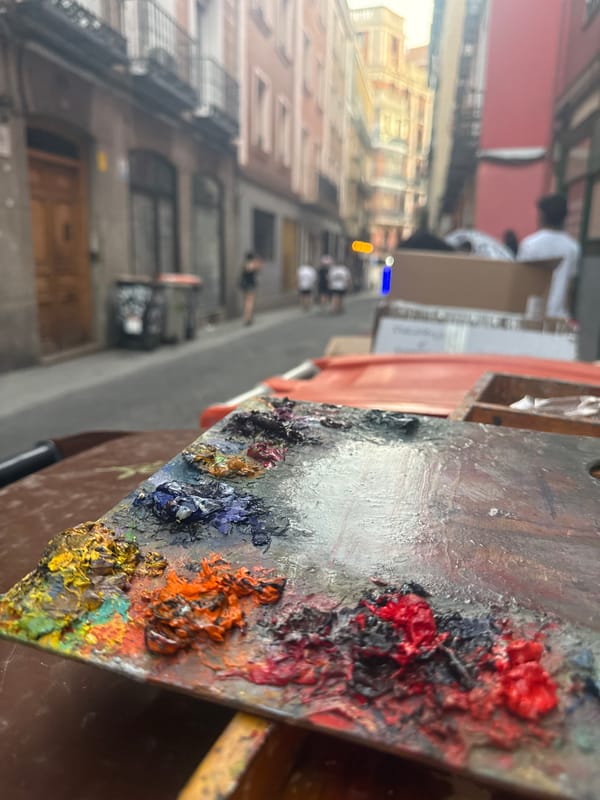 Oil paint palette close-up, Madrid studio.