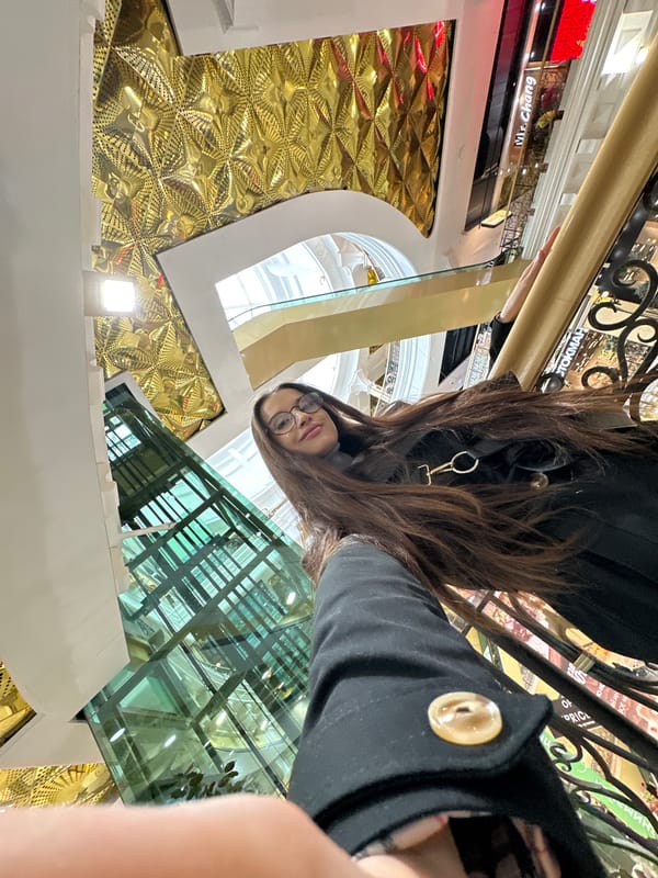 Morning scenes captured at Yekaterinburg shopping center April 22