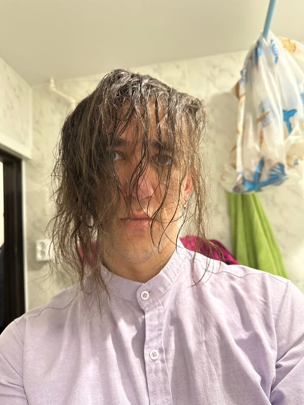 Man takes morning selfies while getting ready in Saratov