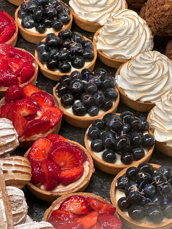 Morning walk through Kaliningrad's streets, pastries and murals en route