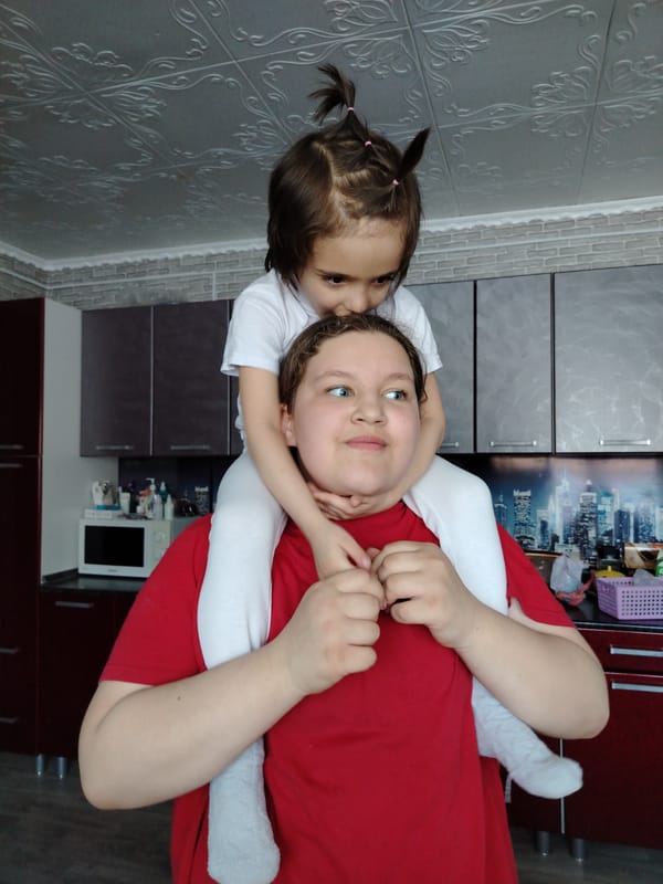 Child activities observed in Russian household during afternoon