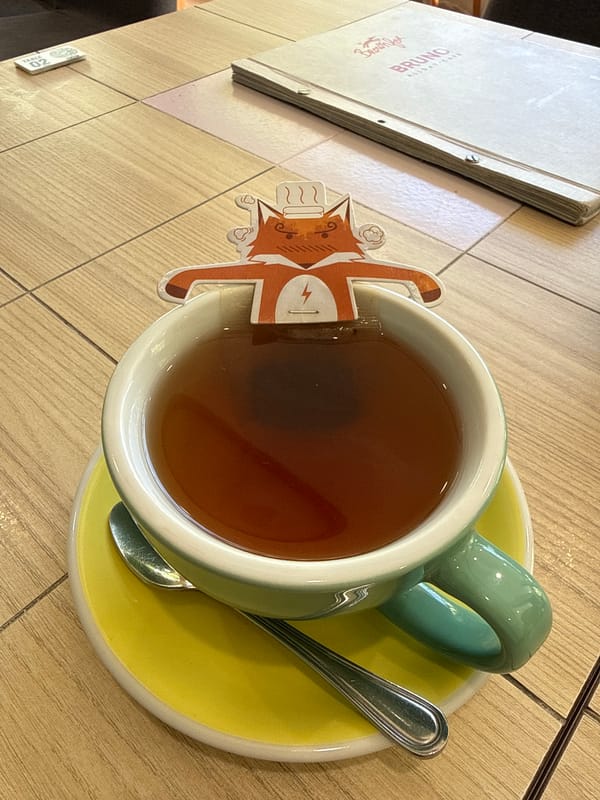 Late night cafe scenes documented at Bondi Bali, Denpasar