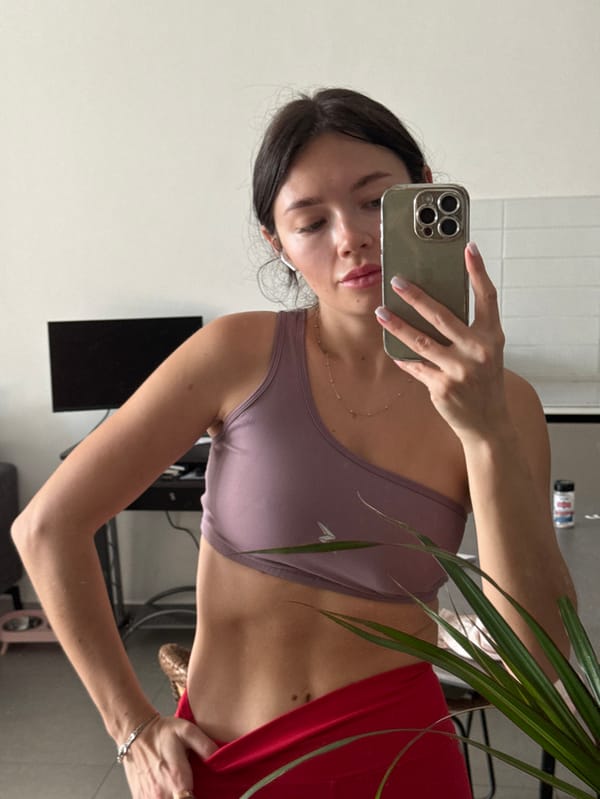 Tel Aviv resident documents quiet morning routine at home