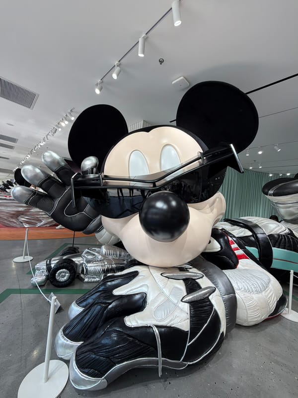 Art exhibition draws visitors to Jing'an District installations