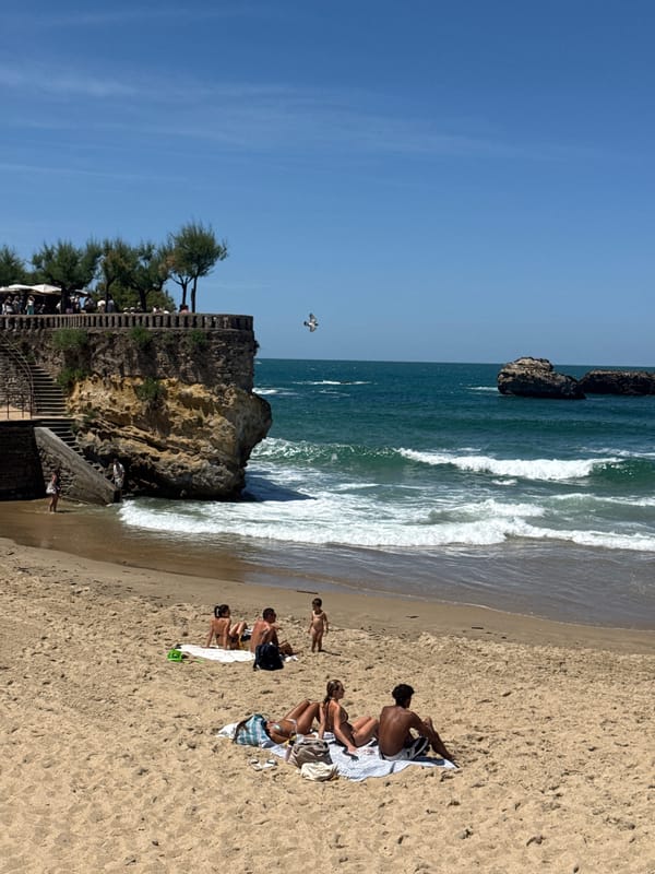 Beachgoers enjoy sunny afternoon at Biarritz's Rocher de la Vierge