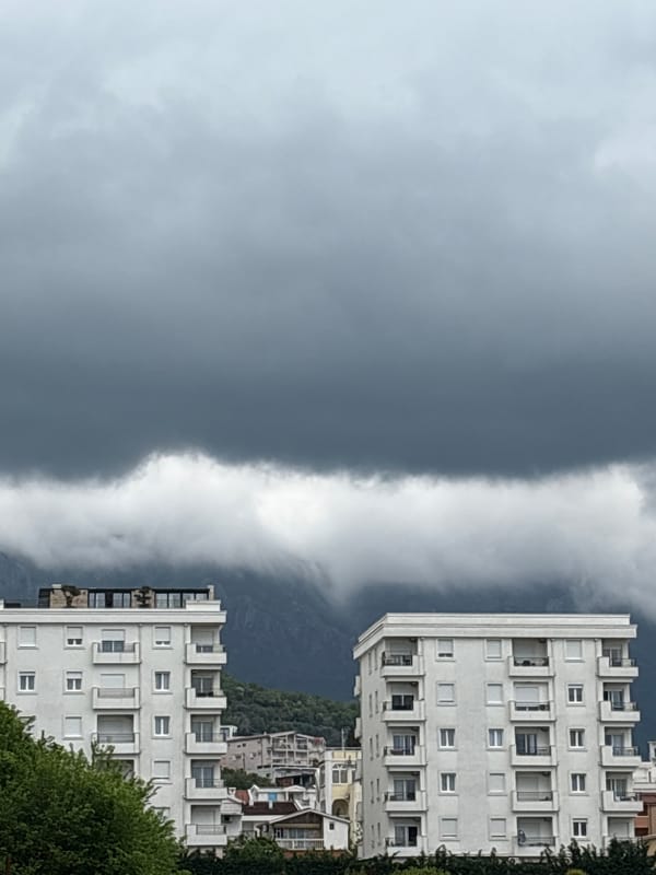 Casual afternoon moments documented across Bar and Šušanj, Montenegro