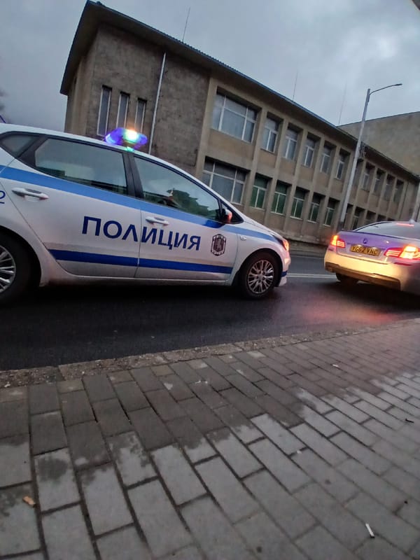 Police car spotted parked on Smolyan street