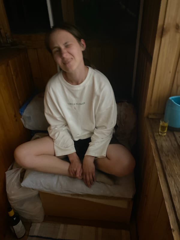 Evening hangout in Perm — banya, hookah, and streaming