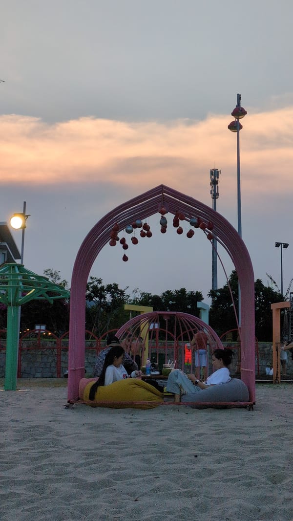 Busy beach day and evening activities documented in Khánh Hải