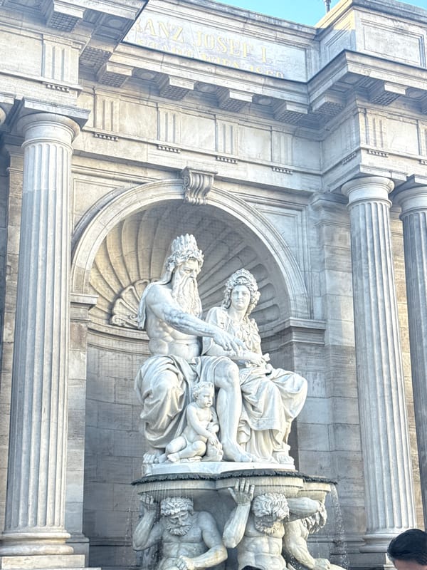 Sunny afternoon loop through Vienna's Ringstrasse landmarks