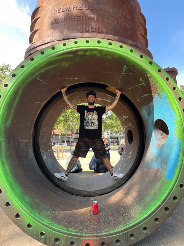 Man spotted inside large pipe structure in Barcelona