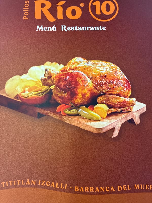 Dining experience documented at Rio 10 Pollios restaurant, Mexico