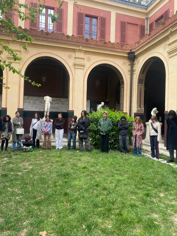 Ordinary moments captured across Paris during afternoon hours