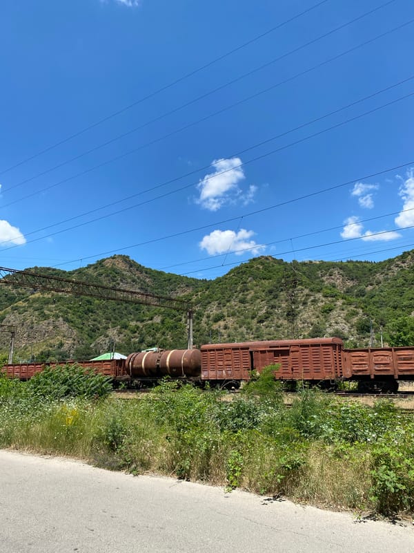 Morning wander through Mtskheta's rail corridor and backstreets