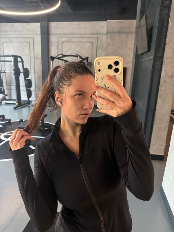 Ordinary moments captured in Belgrade gym and residential area