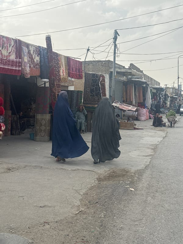 Daily street life documented in Quetta City market area