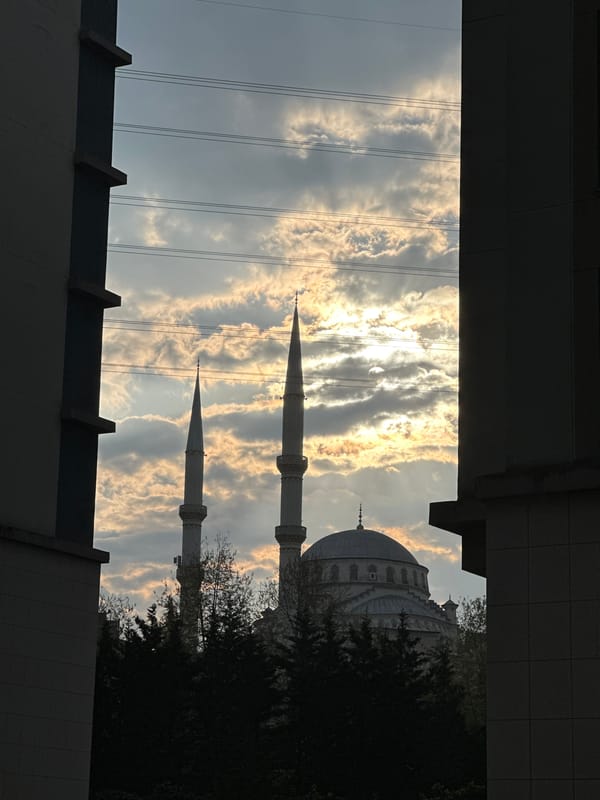 Early morning scenes documented in Esenyurt, Turkey