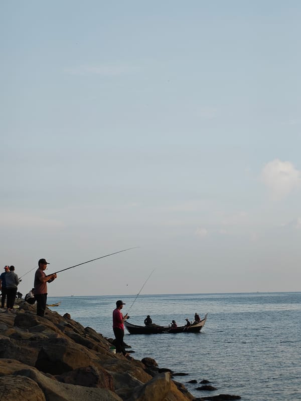Nighttime fishing activity observed along Lhokseumawe rocky coastline