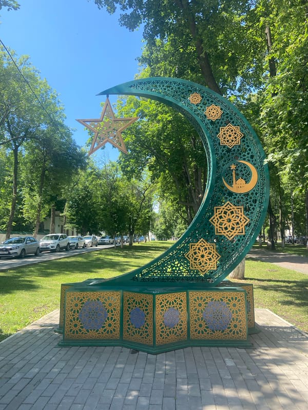 Morning life captured across Ufa parks and streets