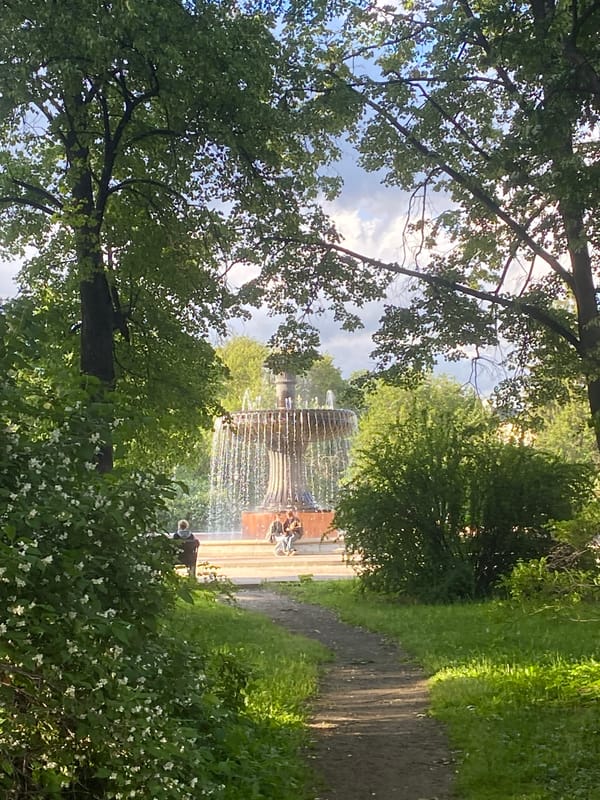Quiet afternoon documented across Yekaterinburg parks and landmarks