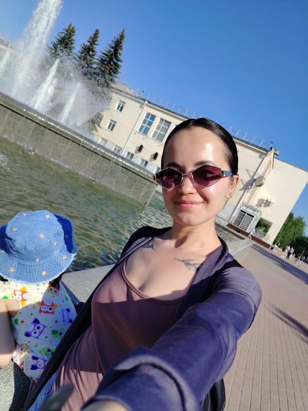 Casual fountain visit documented in Chaikovsky, Russia