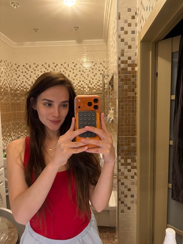 Bathroom mirror selfie in Ufa, Russia