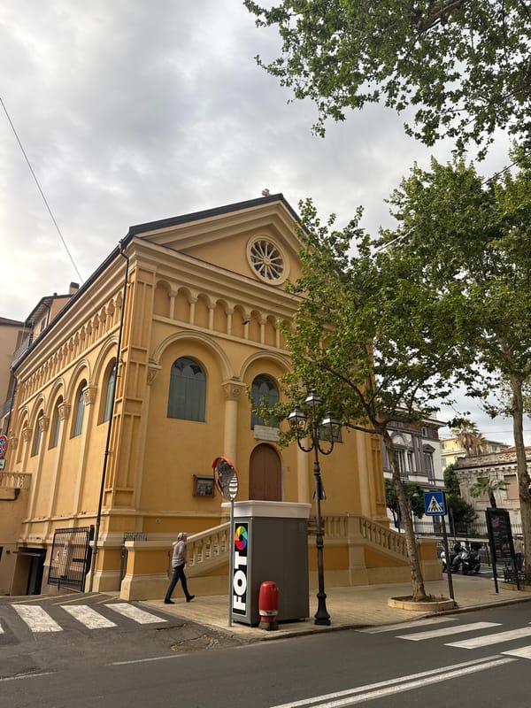 Witness documents daily life scenes across Sanremo, Italy