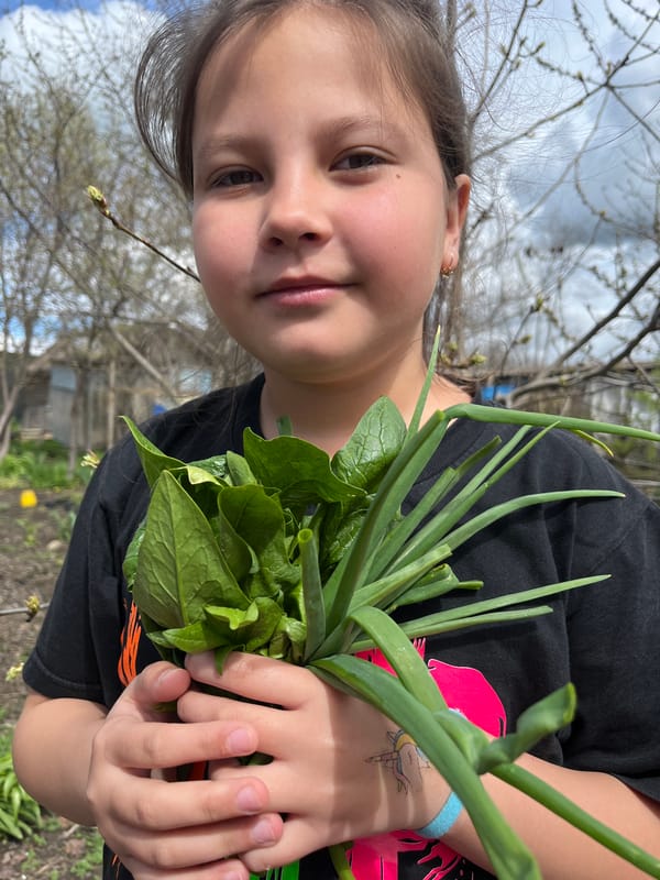 Rural Russian village captures ordinary Saturday morning moments with pets