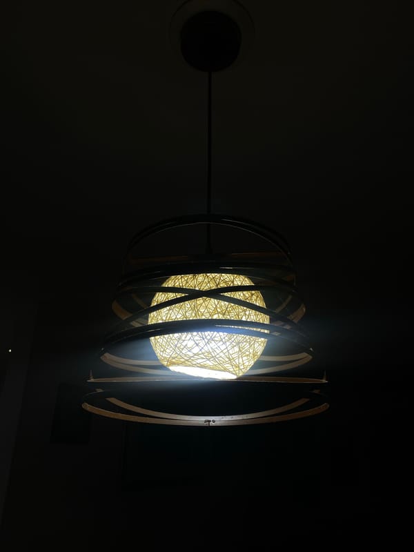 Interior lighting and commercial stickers documented in Puebla